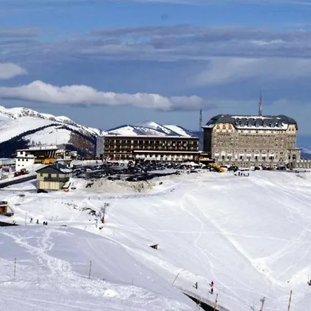 Chez Louise, Appartement T3 A Deux Pas Du Centre Bagnères-de-Luchon Exterior foto